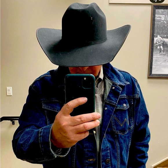 Meet your Posher, Steve - Picture 1 of 2